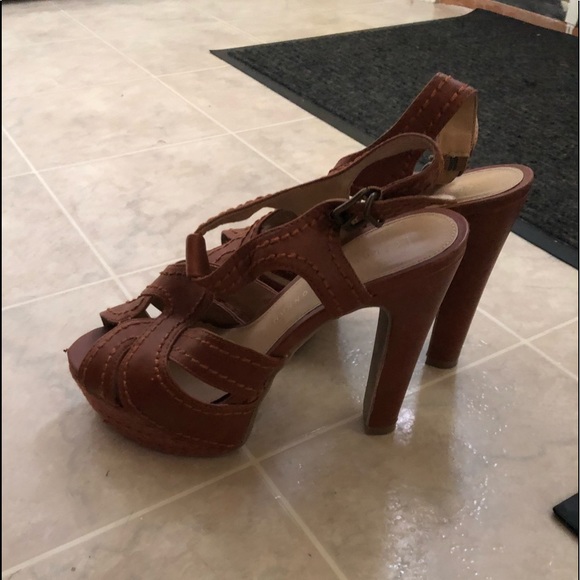 Lauren Conrad open toe shoe - Picture 2 of 2